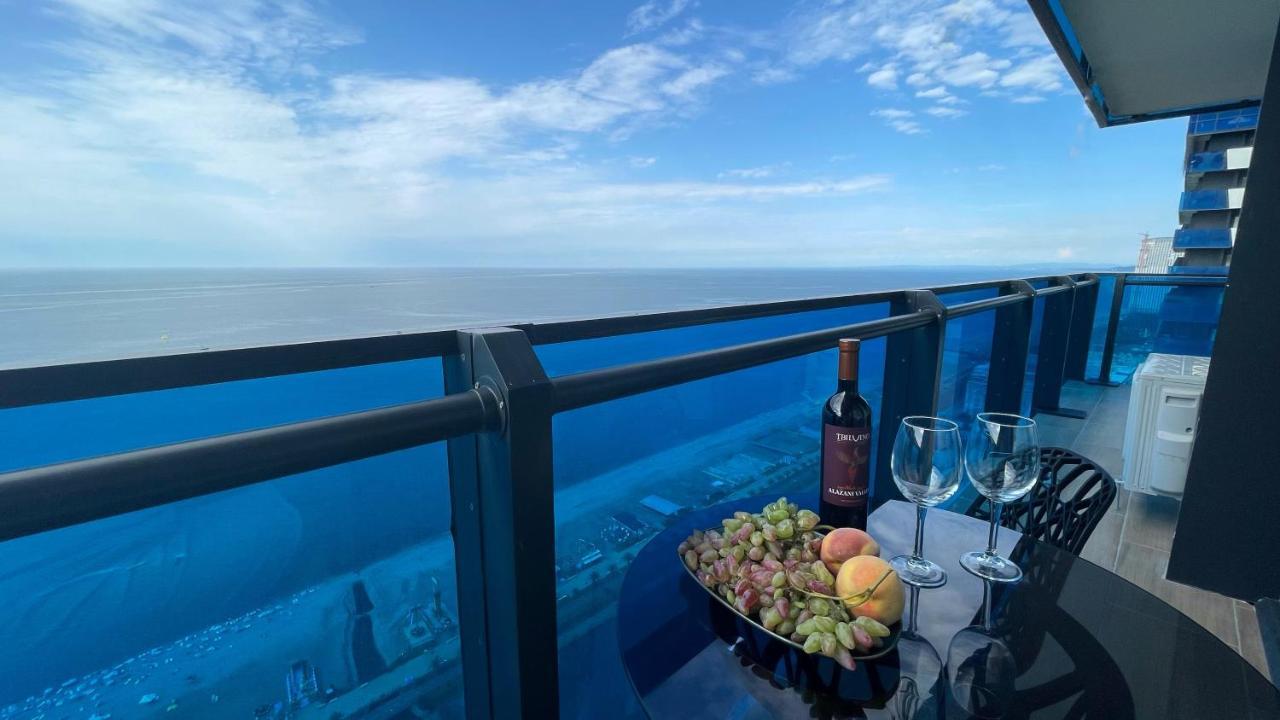 Apartments Black Sea Resort Batumi Bagian luar foto