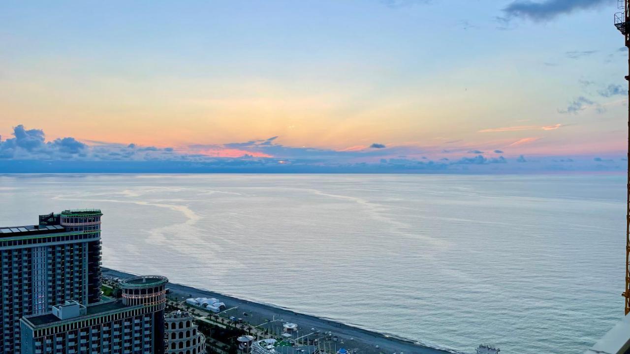 Apartments Black Sea Resort Batumi Bagian luar foto