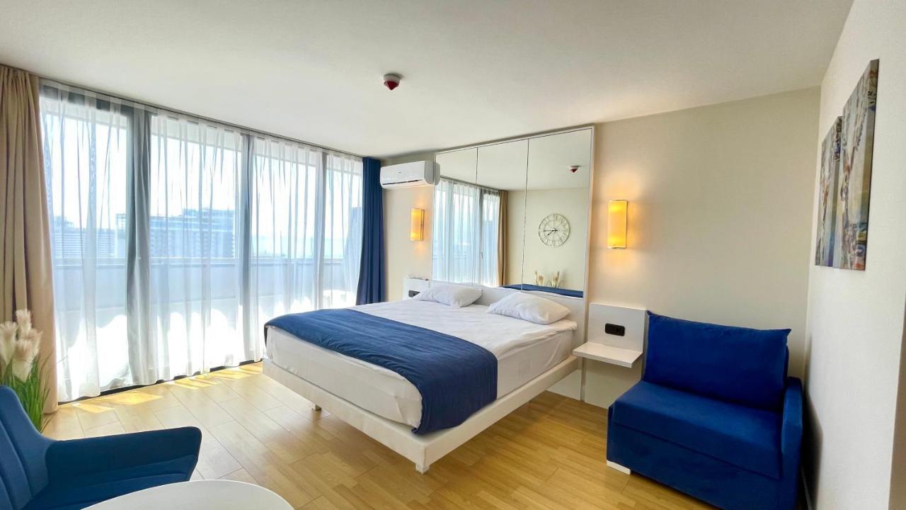 Apartments Black Sea Resort Batumi Bagian luar foto