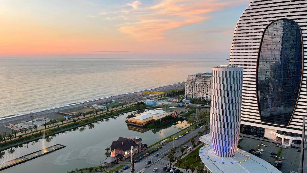 Apartments Black Sea Resort Batumi Bagian luar foto