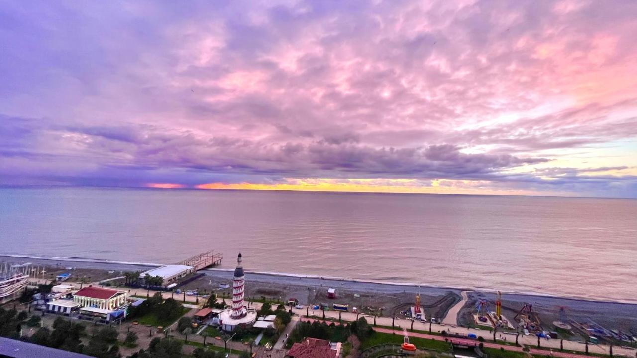 Apartments Black Sea Resort Batumi Bagian luar foto