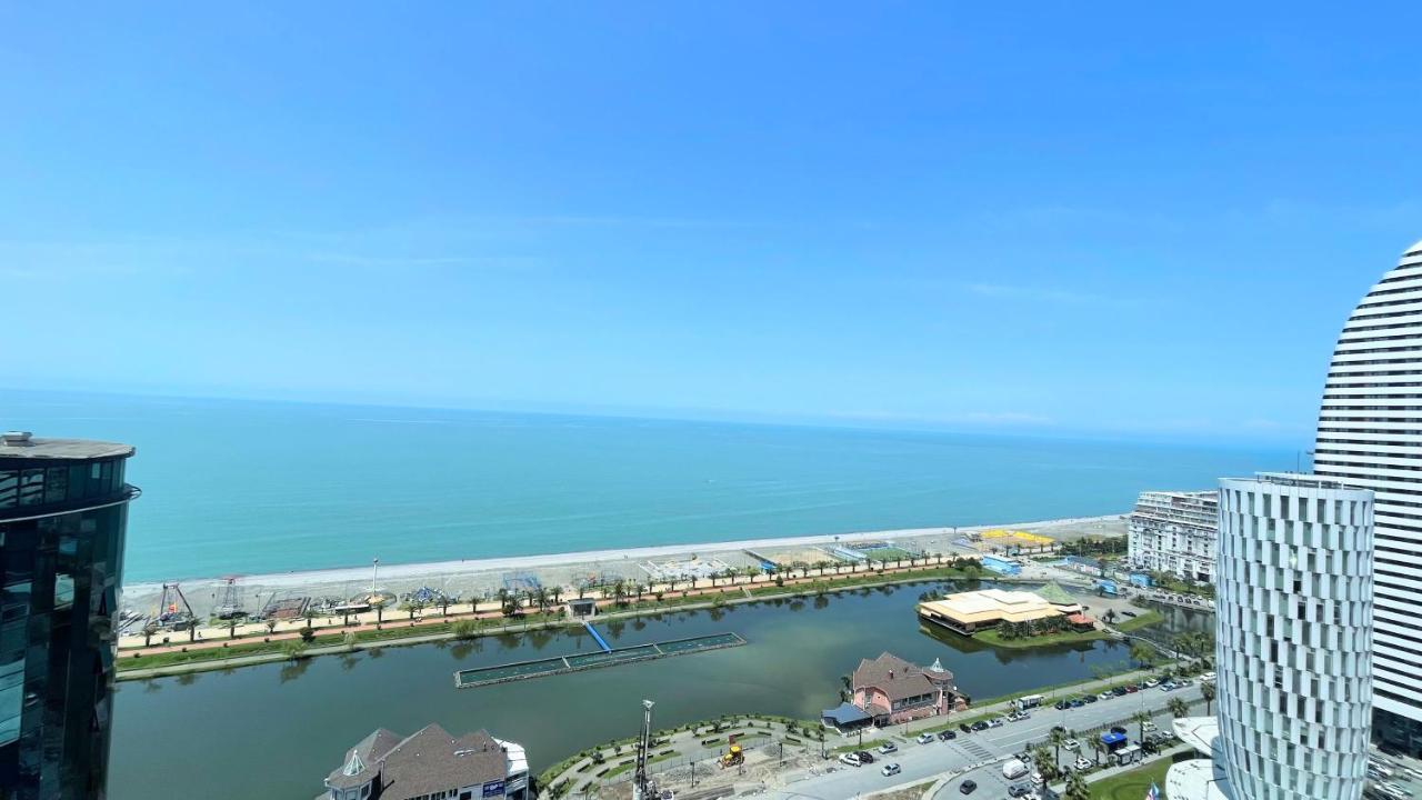 Apartments Black Sea Resort Batumi Bagian luar foto