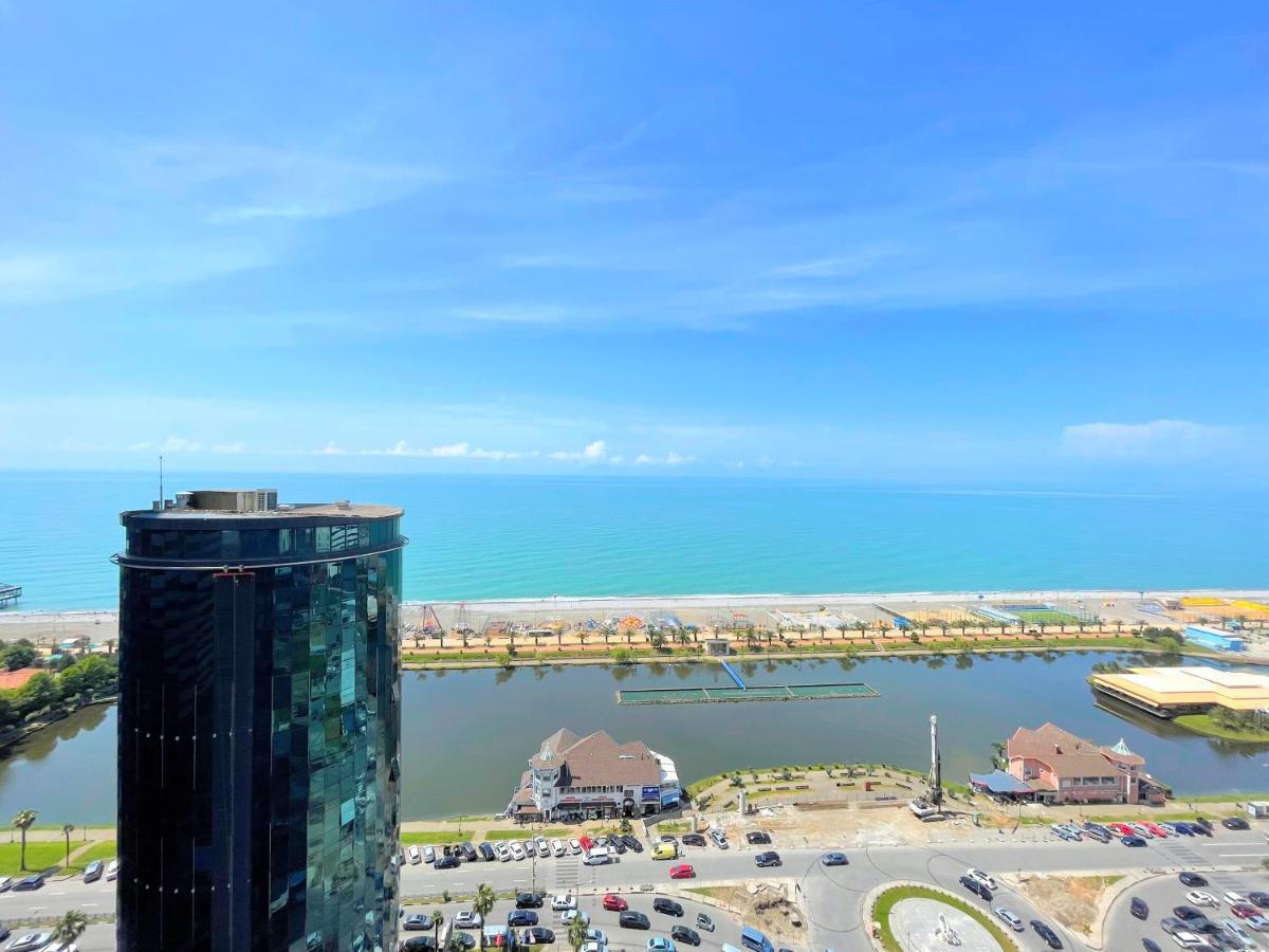 Apartments Black Sea Resort Batumi Bagian luar foto